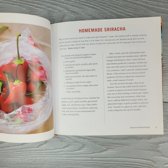 Sriracha Cookbook - 50 "Rooster Sauce" Recipies That Pack A Punch - Asian Fusion - Picture 9 of 12